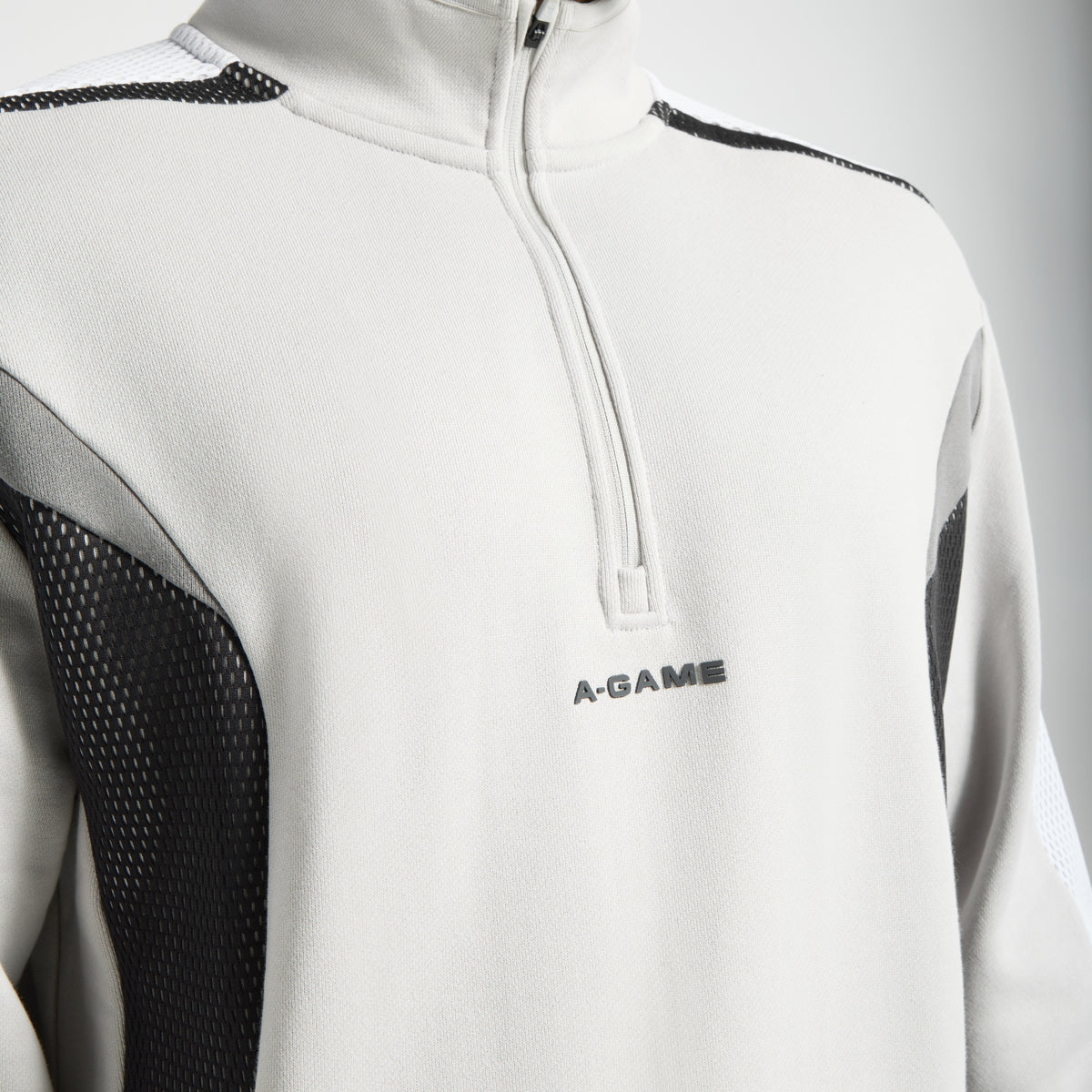 Men's Panelled Mesh Sport Half Zip - Grey / Black