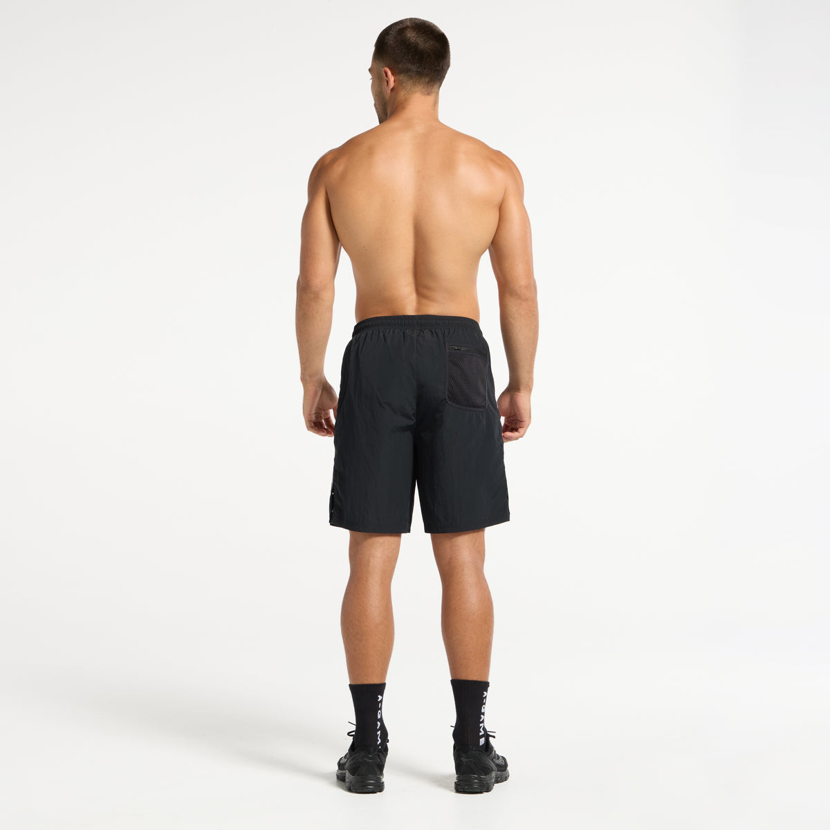 Men's Woven Tech Popper Shorts - Black