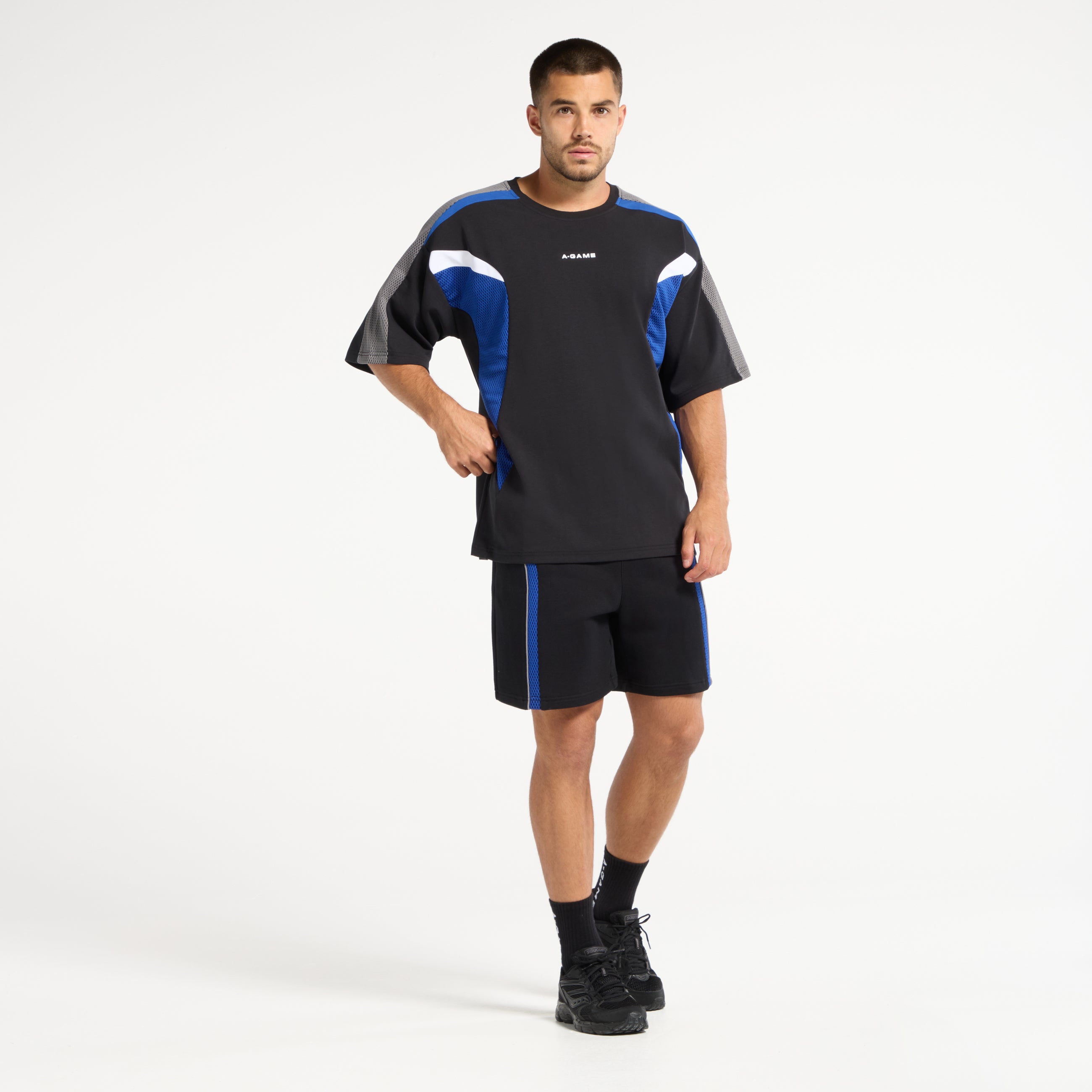 Men's Panelled Mesh Sport T-Shirt - Black / Cobalt Blue