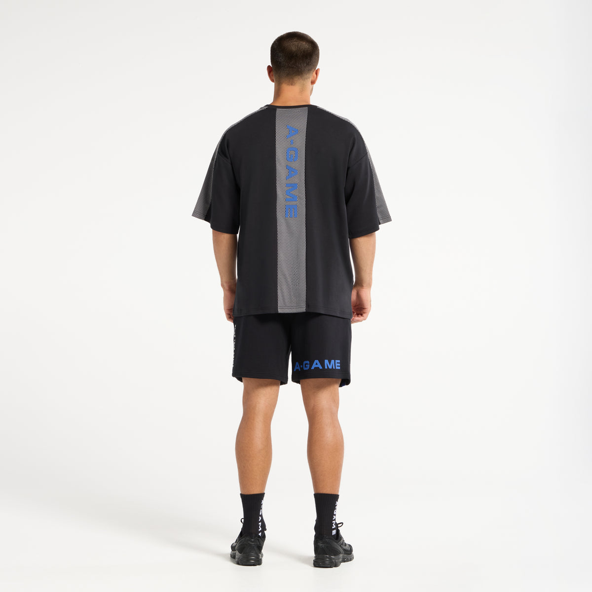 Men's Panelled Mesh Sport T-Shirt - Black / Cobalt Blue